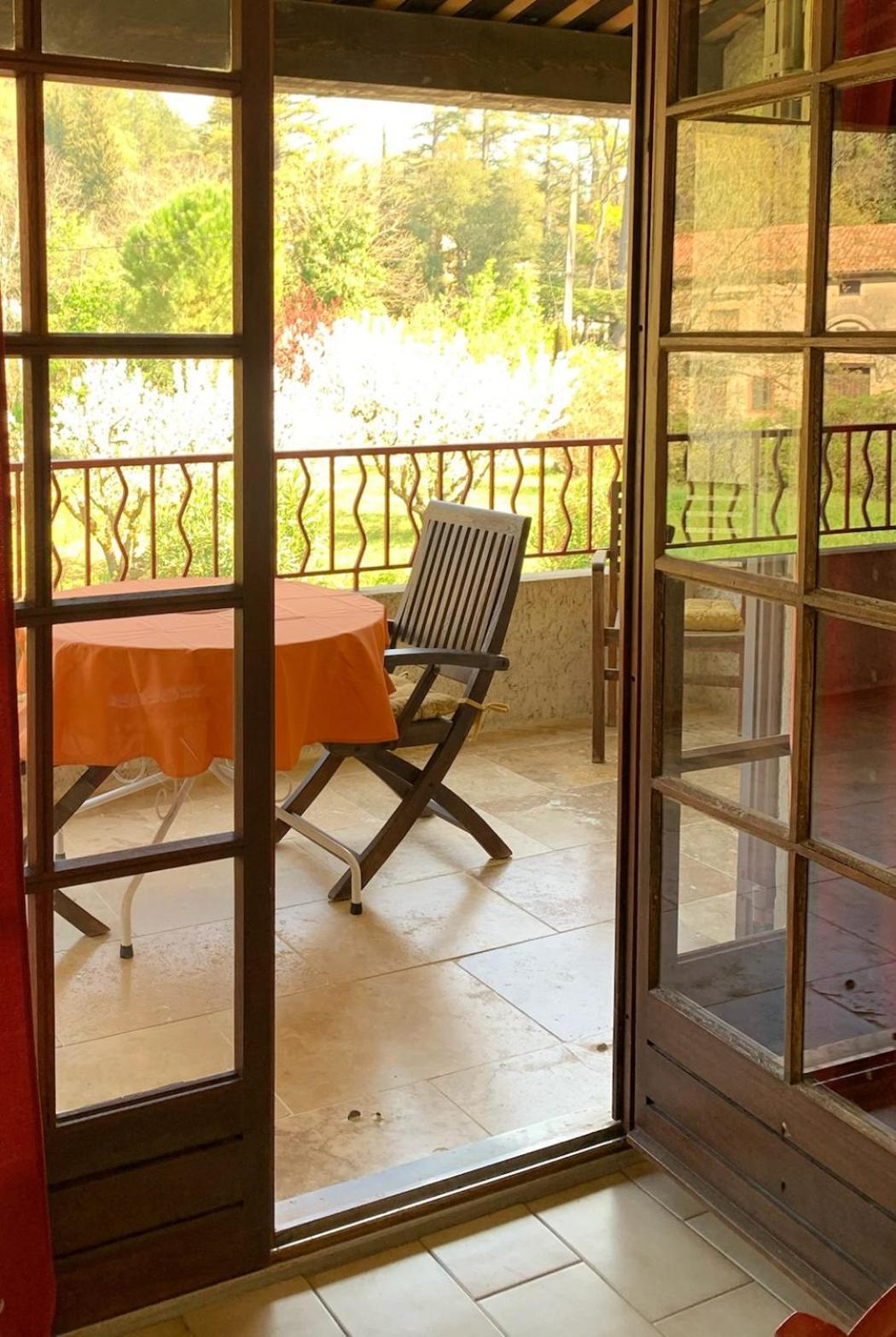 Gite La Loge 142 Route De Carpentras 84210 Venasque Esterno foto